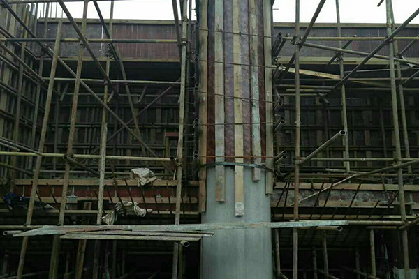 圆柱模板保证混凝土柱子清水成型